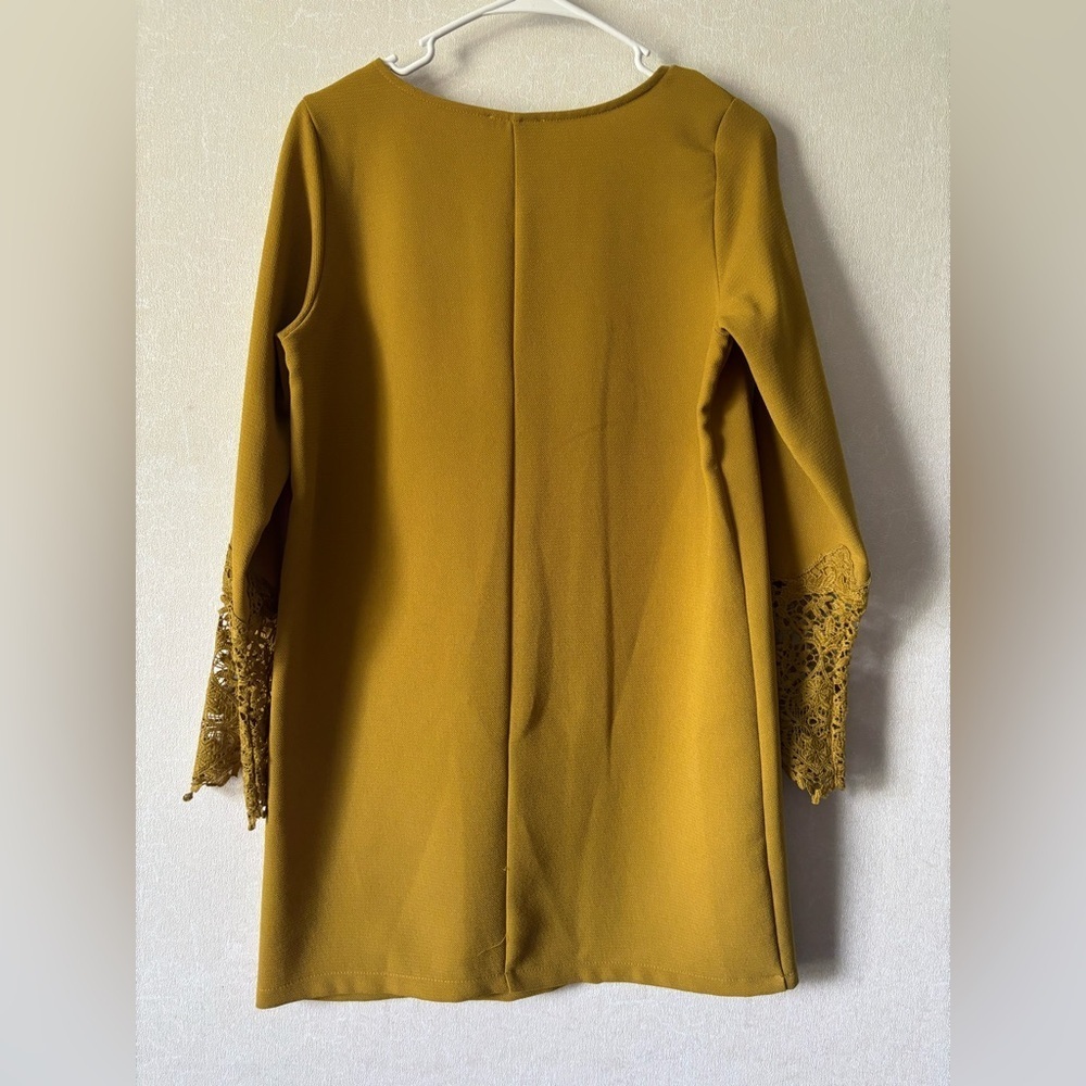Everly | Mustard lace cuff shift dress | Women’s size S - Picture 6 of 6